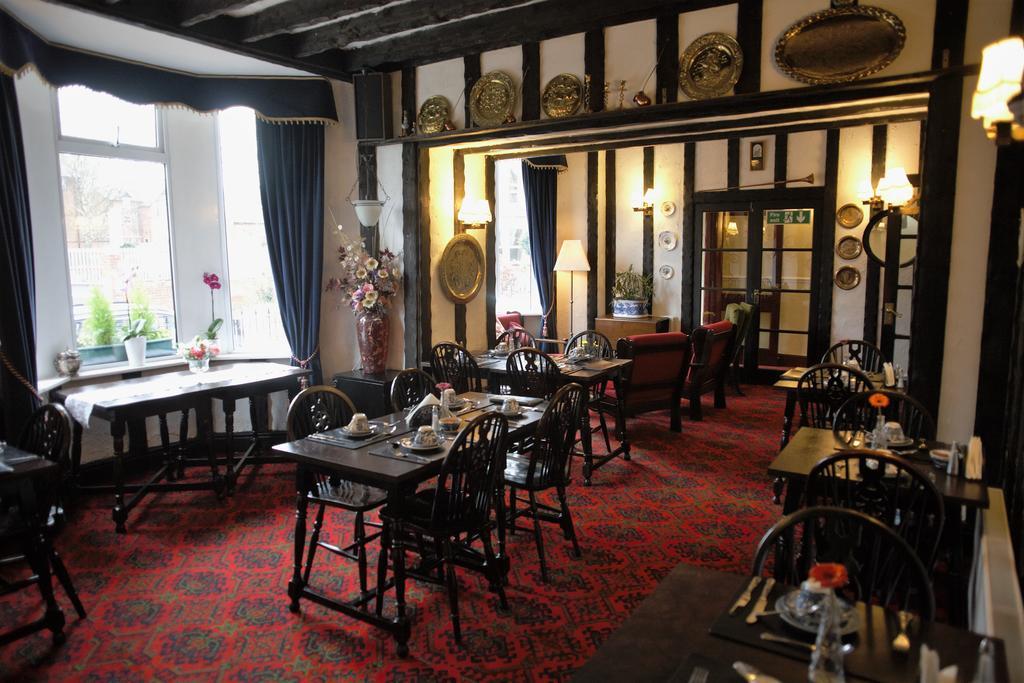 Hamilton Court Hotel Chester Exterior photo