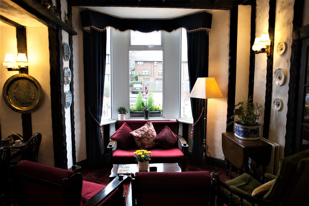 Hamilton Court Hotel Chester Exterior photo