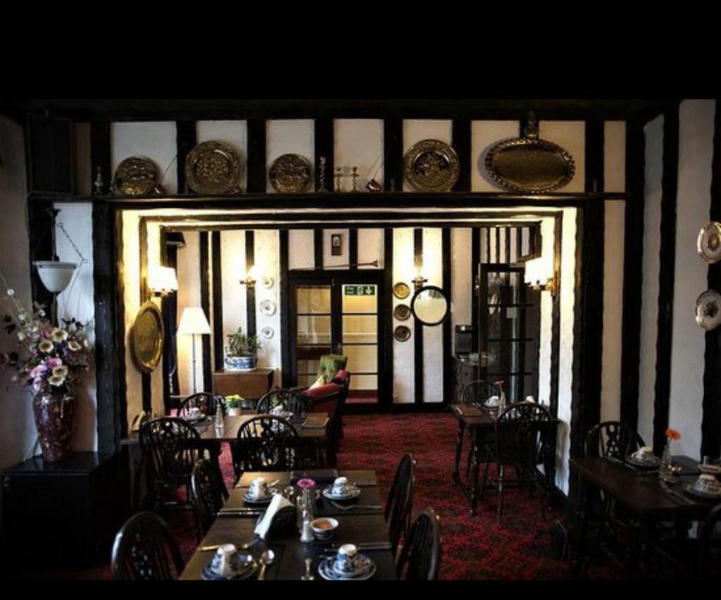 Hamilton Court Hotel Chester Exterior photo